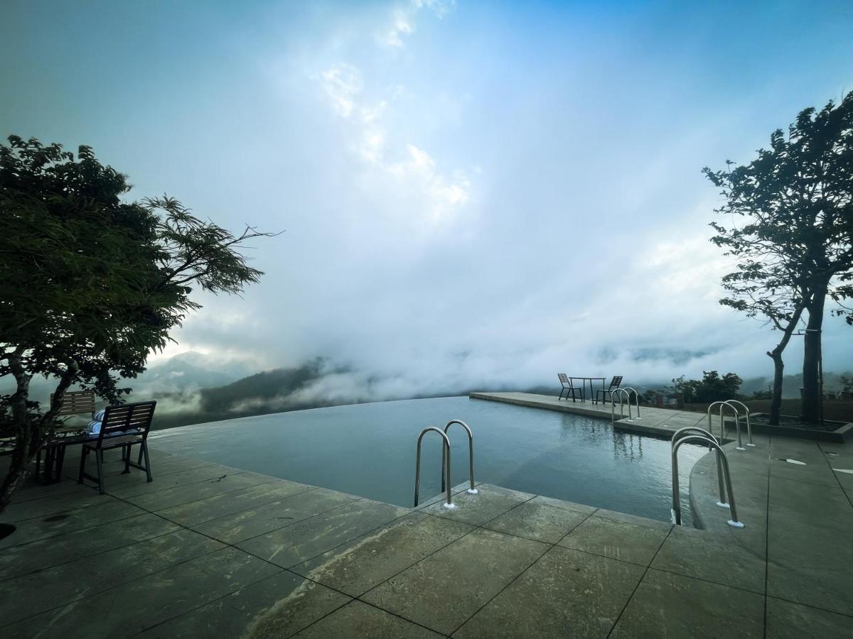 Haze And Kites Resort Munnar Exterior photo