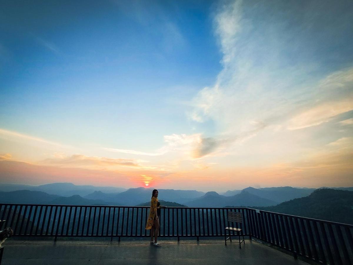 Haze And Kites Resort Munnar Exterior photo