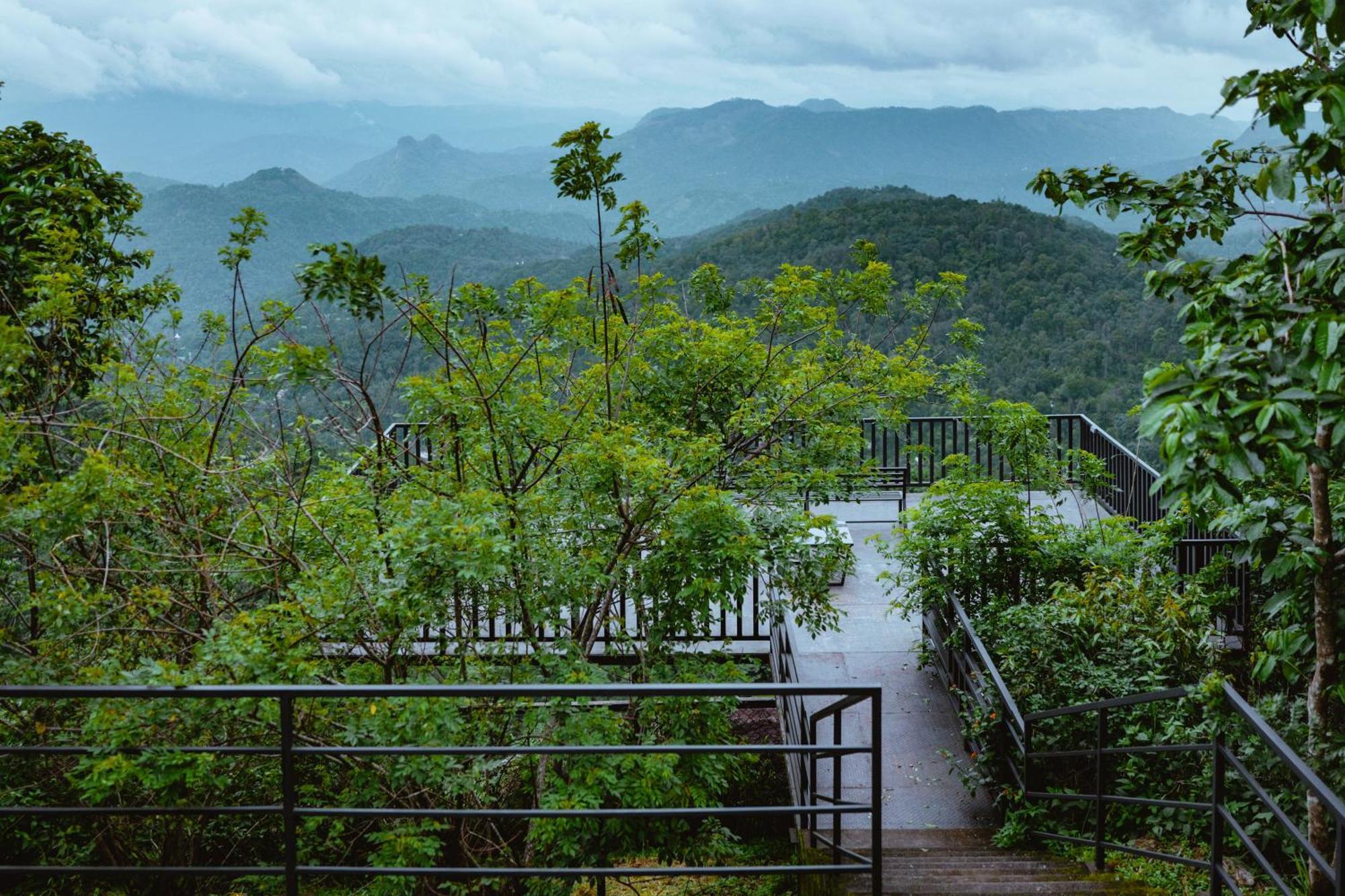 Haze And Kites Resort Munnar Exterior photo