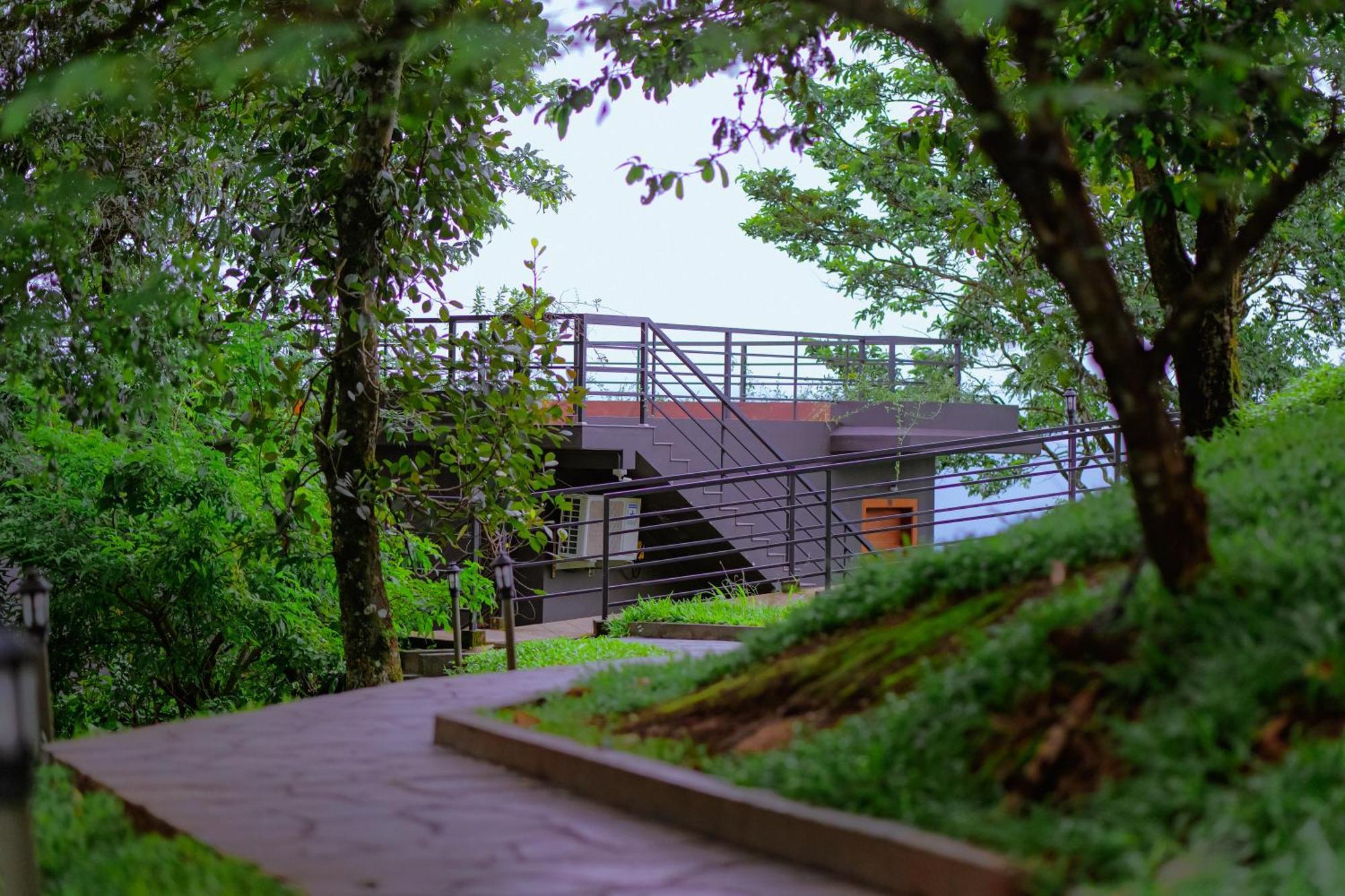 Haze And Kites Resort Munnar Exterior photo