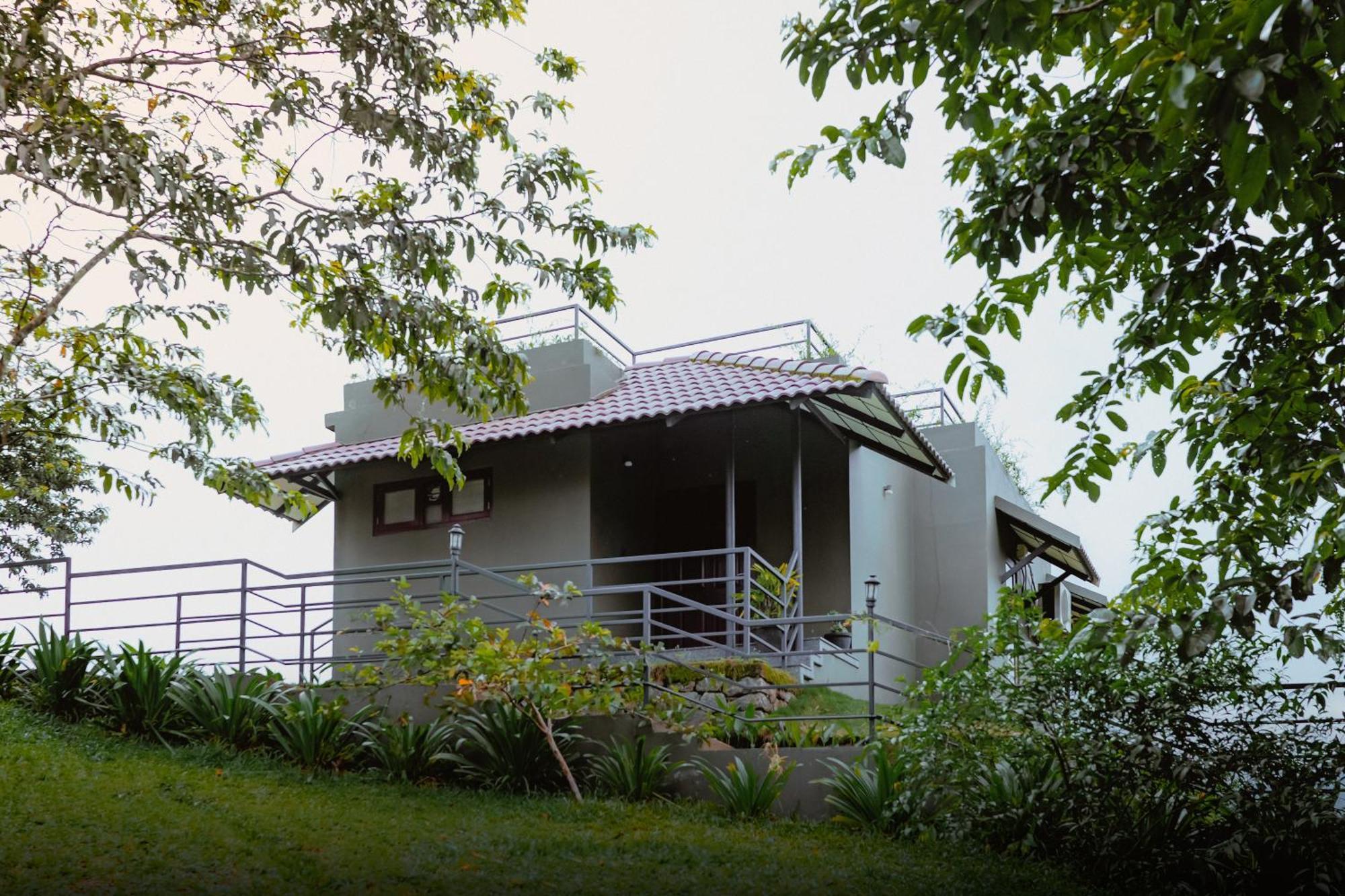 Haze And Kites Resort Munnar Exterior photo